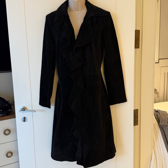 Vintage Margaret Godfrey Black Suede Ruffle Front Coat 6 - Picture 3 of 11